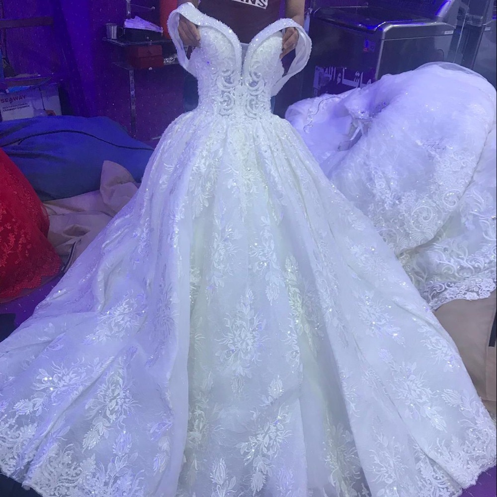 Wedding dress